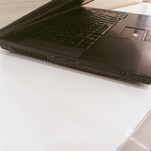 لپ‌تاپ  Dell Vostro 1550